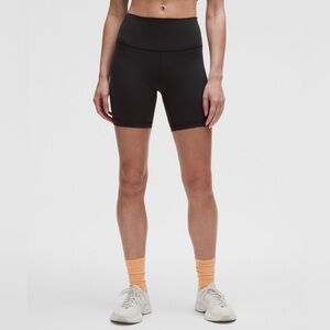 Lululemon Wunder Train High-Rise Short 6"